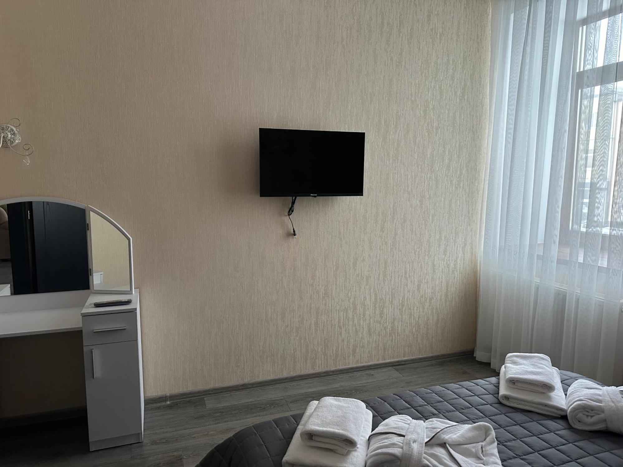 Centralnyi Hotel Полтава Екстериор снимка