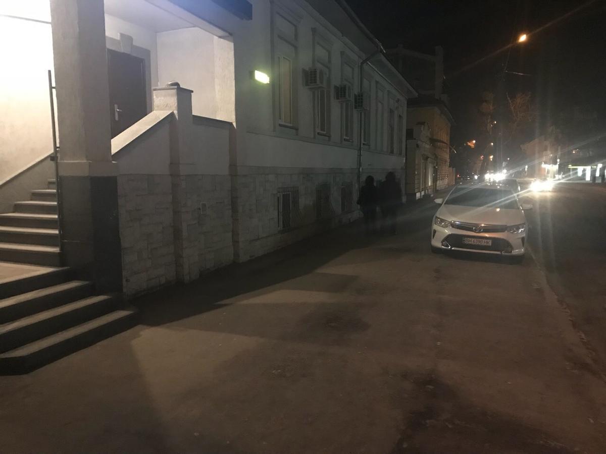 Centralnyi Hotel Полтава Екстериор снимка